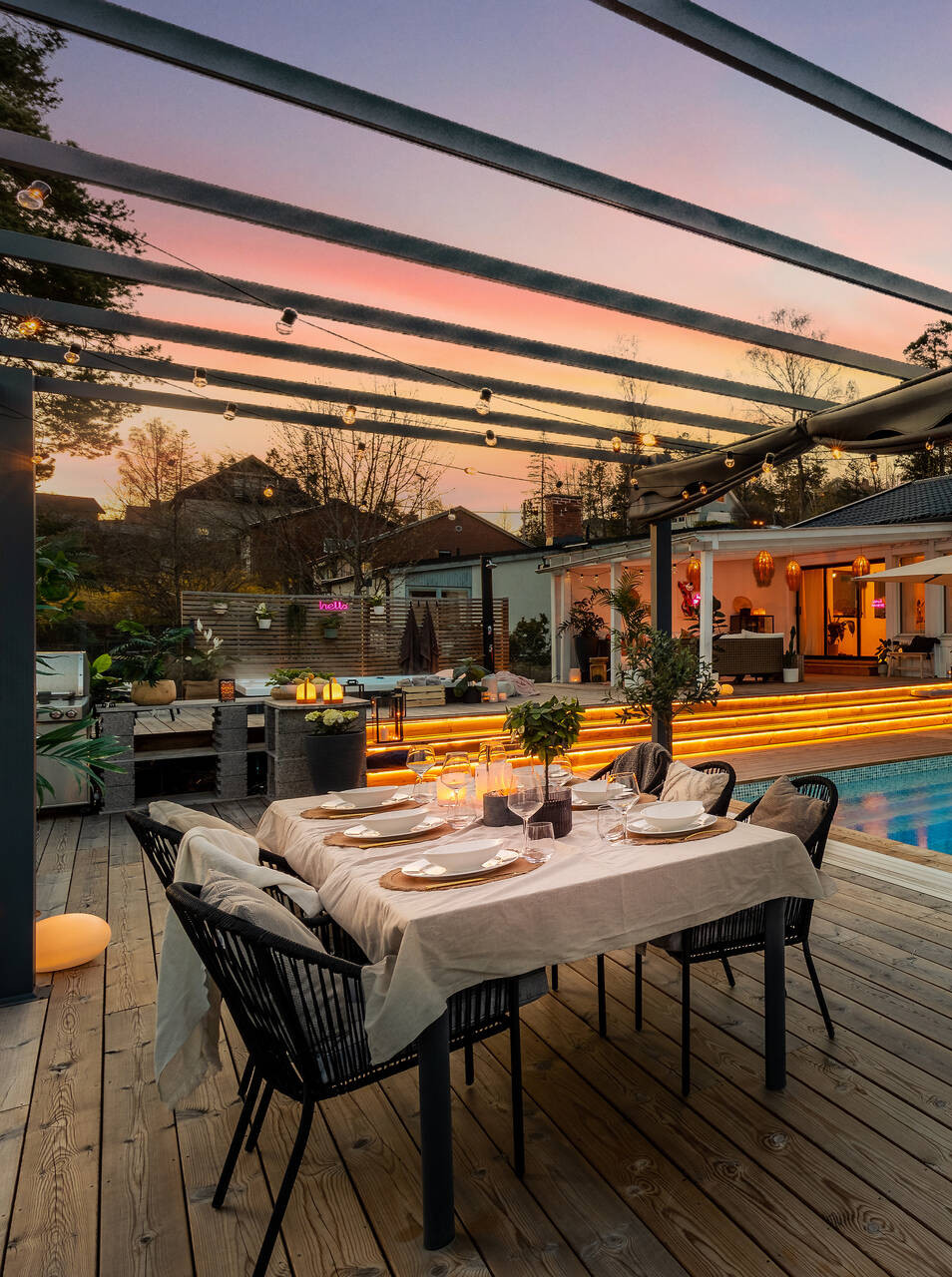 Pergola terassilla - Ylimääräinen huone ulkoilmassa 